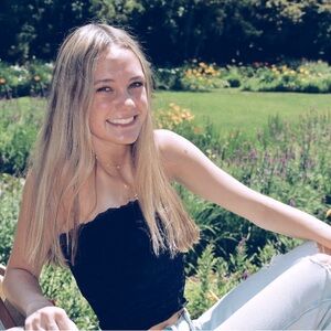 Meet your Posher, Olivia